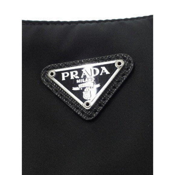 Prada Re Edition Re Nylon Bag - Picture 7 of 8